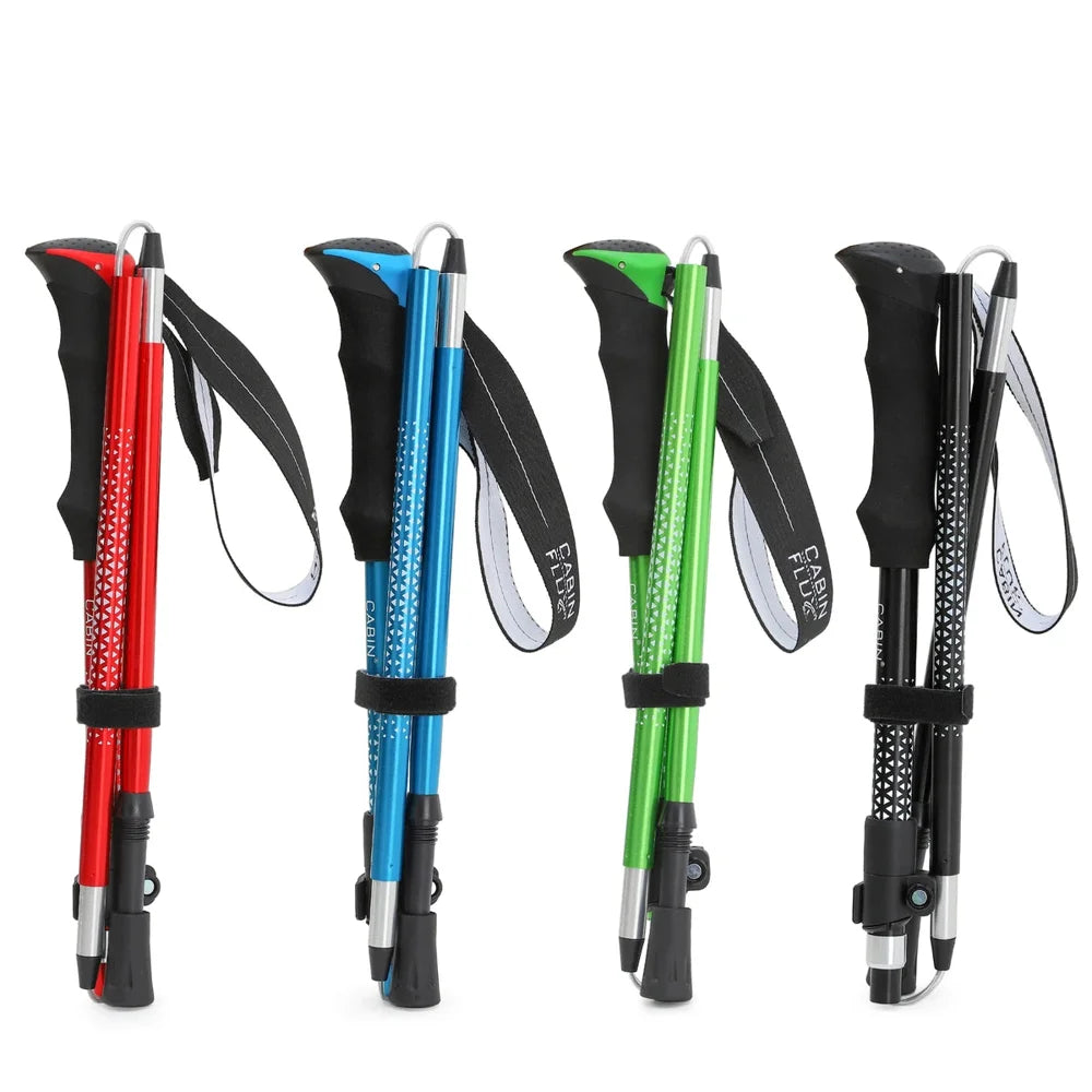 ארבעה צבעים של מקל הליכה נורדית CABIN FLUX Mont Blanc מקופל: אדום, כחול, ירוק ושחור