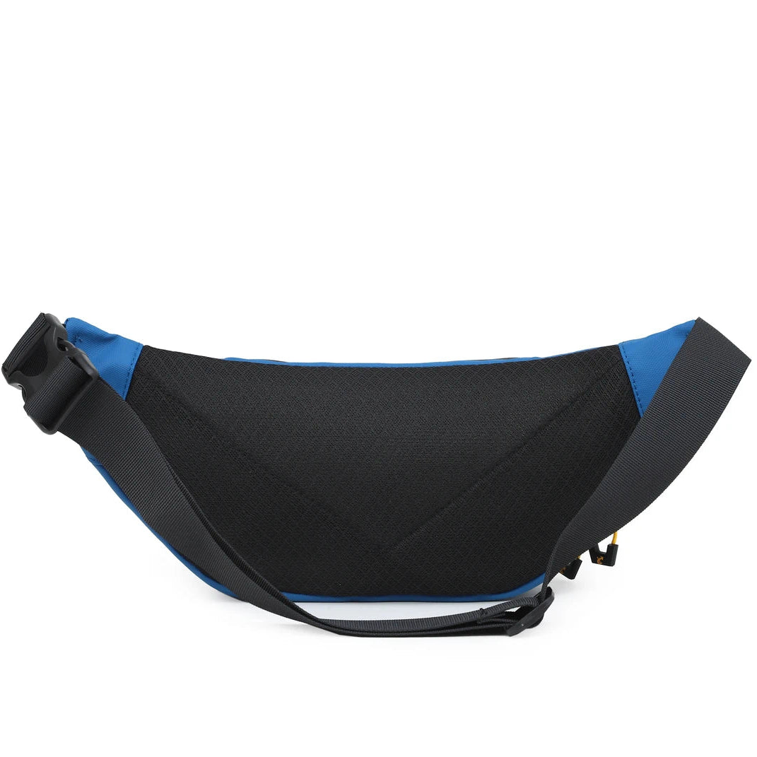 גב מרופד מבד רשת נושם של פאוץ' Apex Ranger, מבט אחורי, לנוחות גבוהה בשימוש ממושך