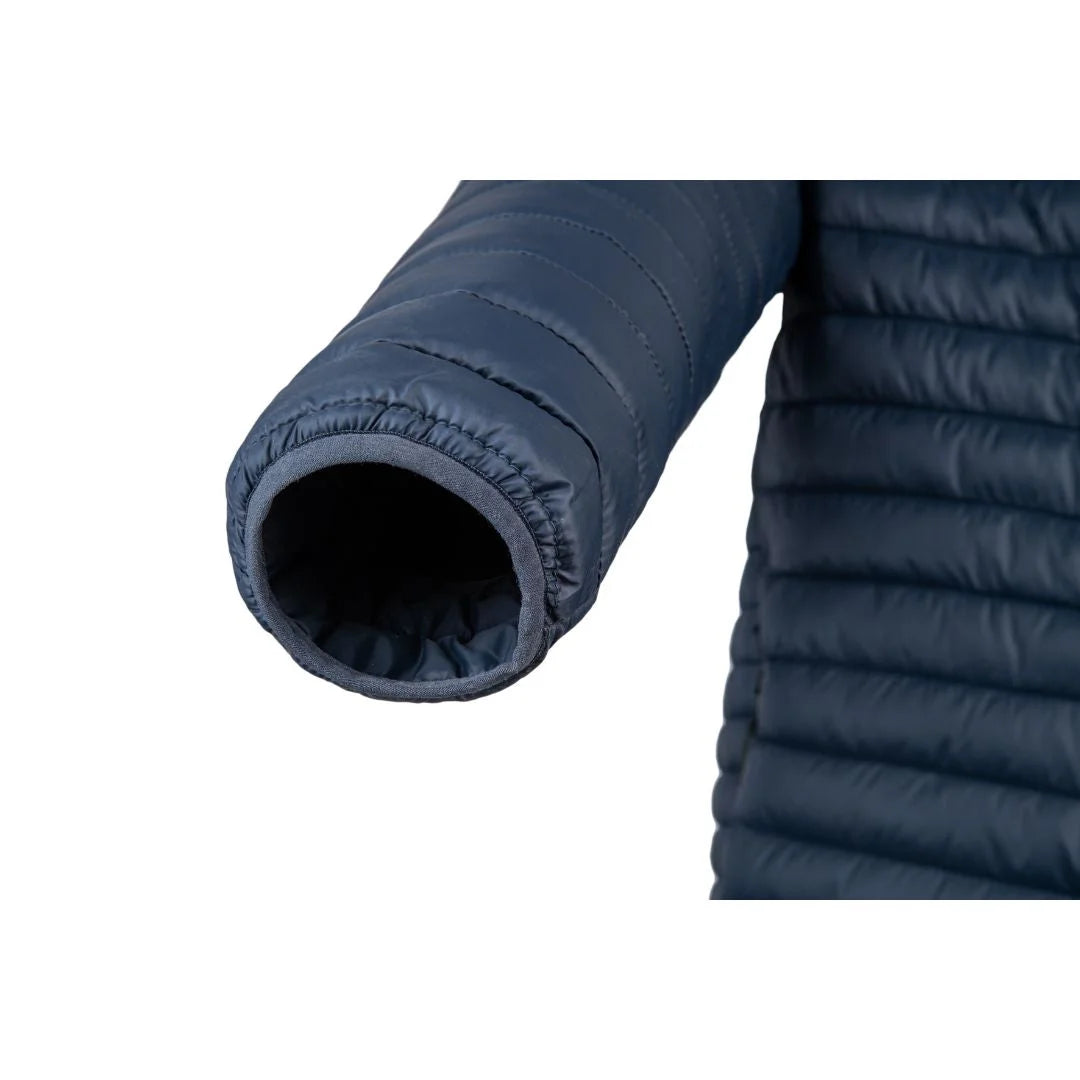 תקריב חפת שרוול מעיל GoNature Beluga JKT נייבי עם גומי לסגירה הדוקה ומניעת כניסת קור