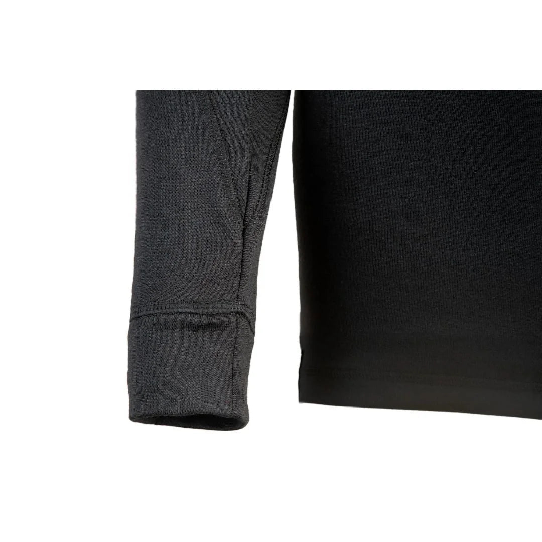 תקריב שרוול חולצה טרמית Go Nature Merino Hybrid Level 2 נשים שחורה, תפירת רגלן ואלסטיות 4 כיוונים