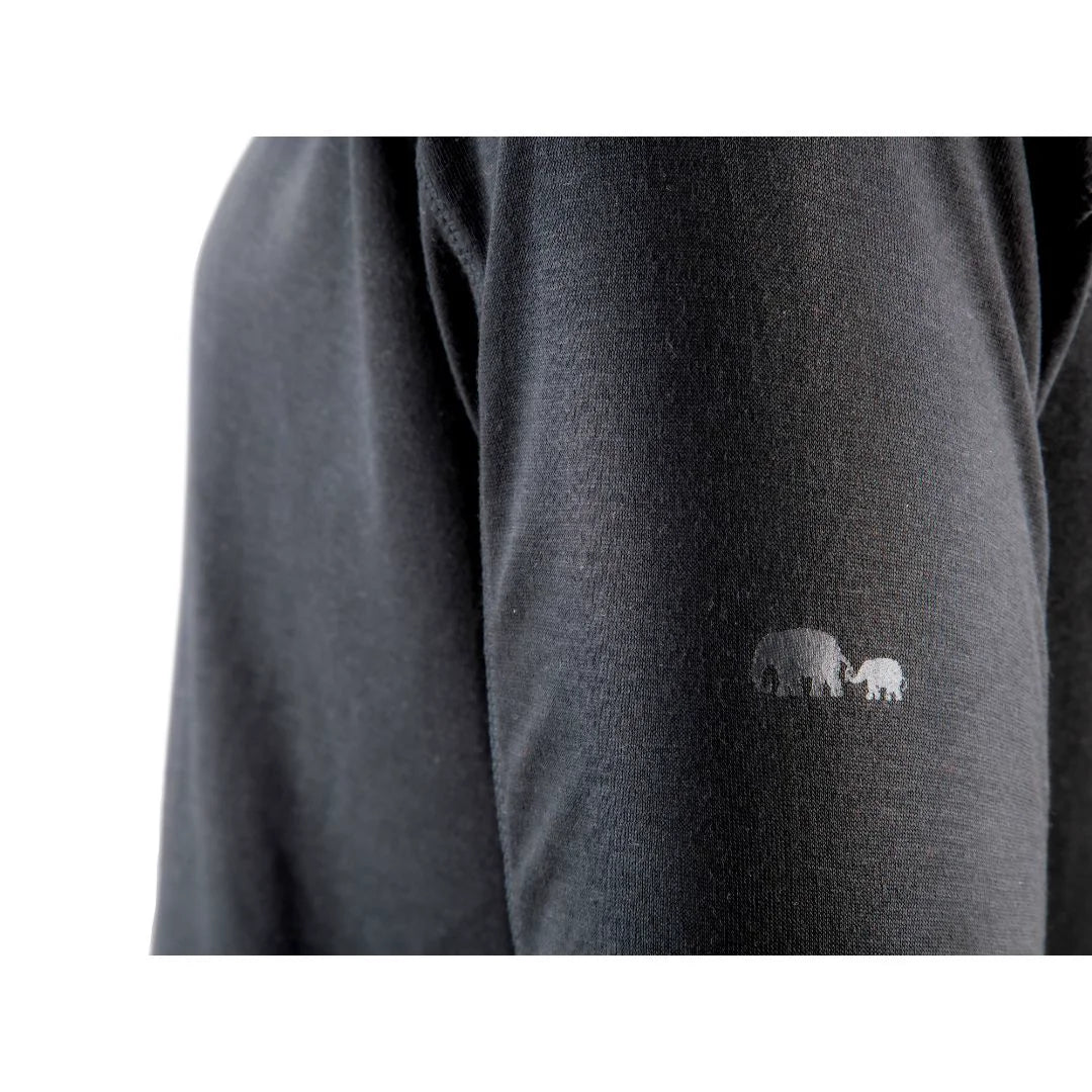 תקריב שרוול חולצה טרמית Go Nature Merino Hybrid Level 3 עם לוגו המותג, חומר גמיש STRETCH WAY4