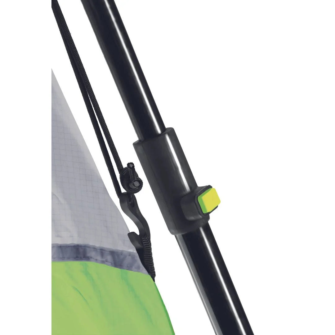 תקריב מנעול הקפיץ האוטומטי על מוט האוהל Go Nature RAPID CABIN 8, מוטות בקוטר 16 ו-20 מילימטר
