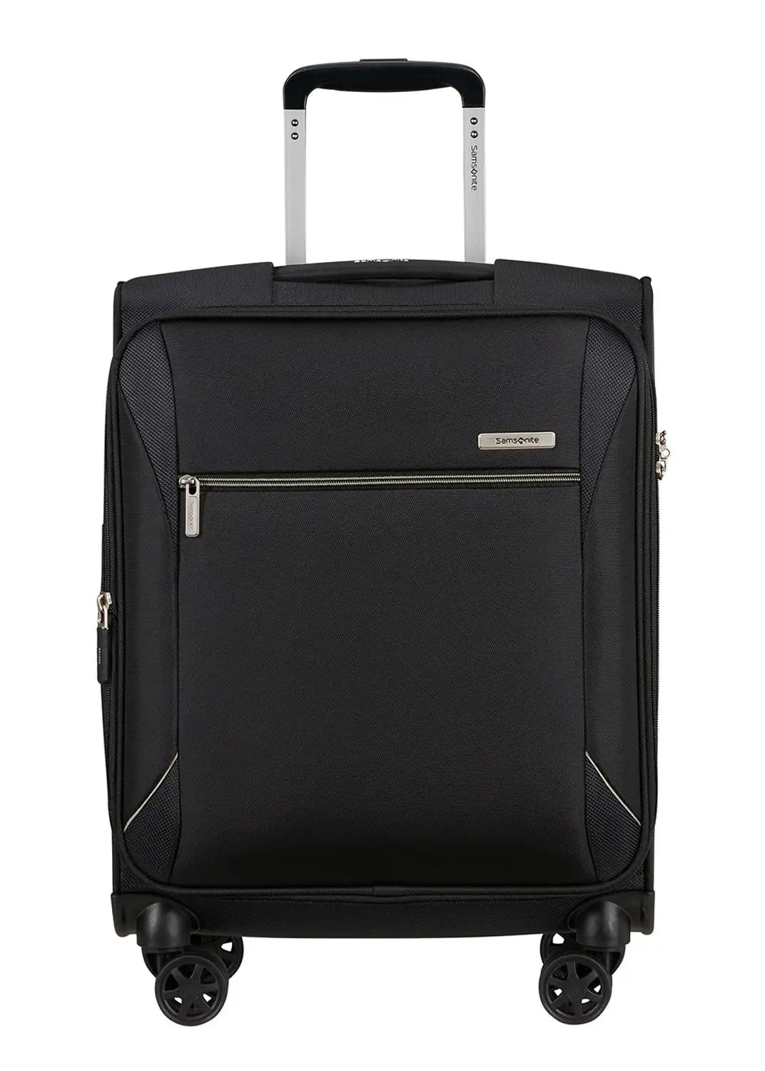 מזוודת טרולי Samsonite Base Breeze 20 אינץ בצבע שחור עם ידית טלסקופית פרוסה, מבט מלפנים הכולל כיס קדמי ולוגו