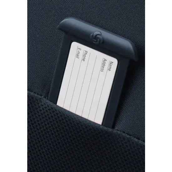 תג מובנה לפרטים אישיים של המזוודה Samsonite Dlite 20 אינץ בד ניילון בליסטיק בצבע כחול תקריב