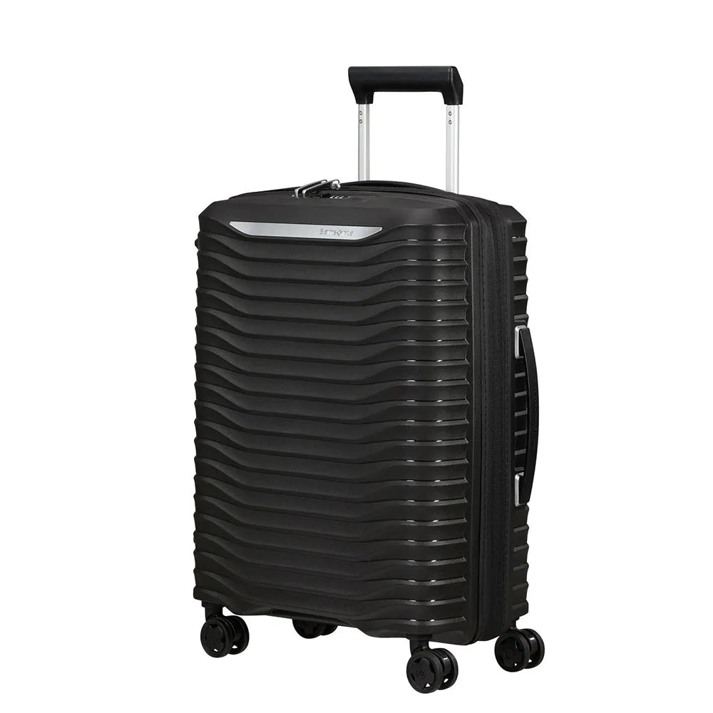 מזוודת טרולי עלייה למטוס Samsonite Upscape עשויה מחומר פוליפרופילן חזק וקל - מבט קדמי בצבע שחור