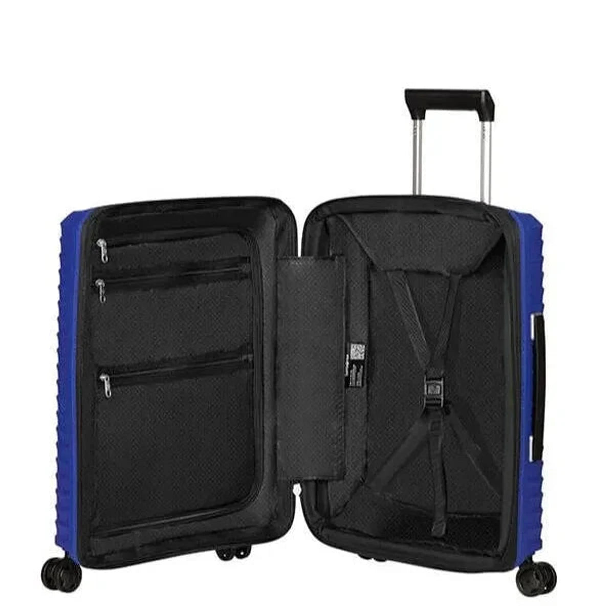 מבט פנים של מזוודת טרולי עלייה למטוס Samsonite Upscape עם רצועות הידוק אלסטיות ותאי רוכסן פנימיים