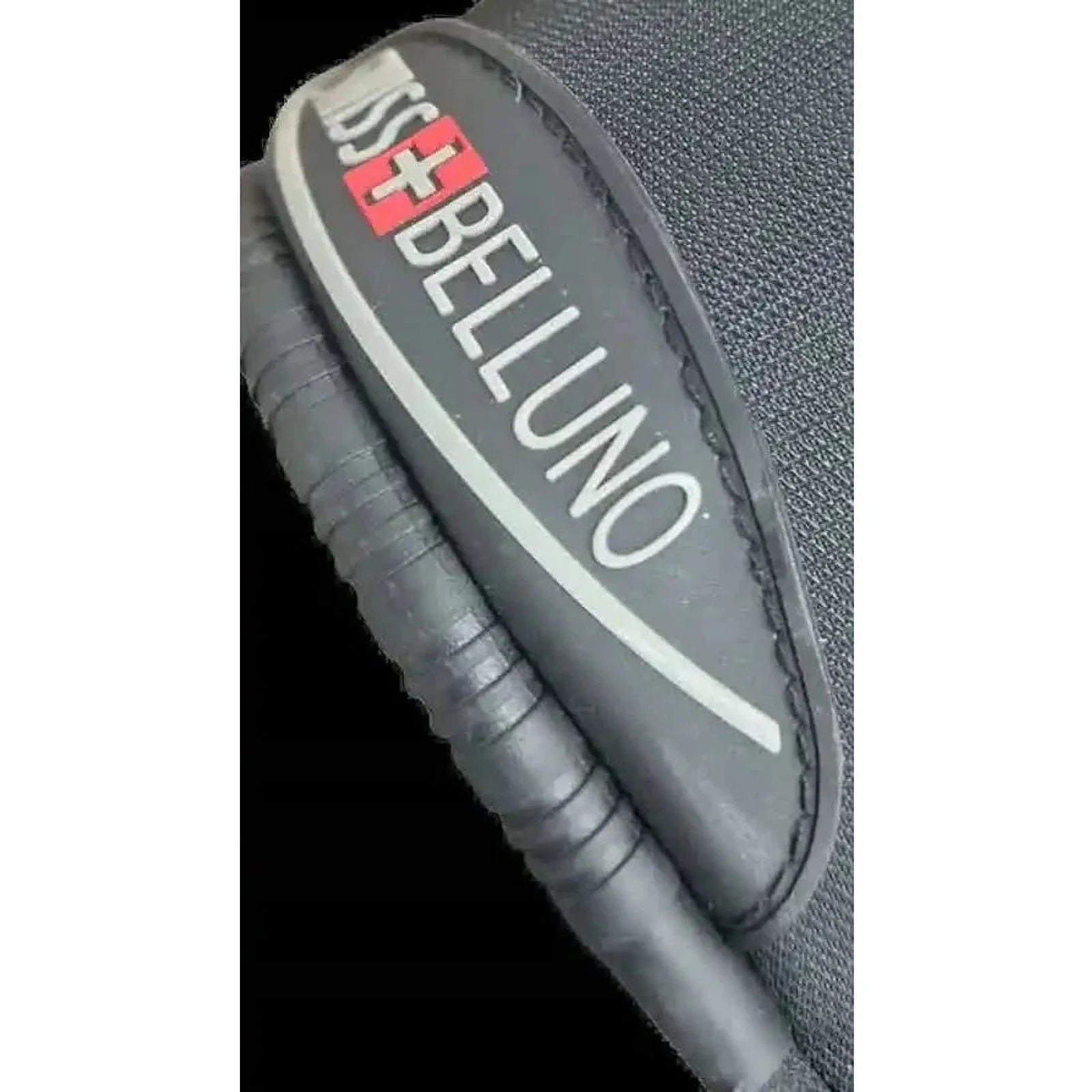 תג לוגו SWISS Belluno בזוודה גדולה 29 אינץ', סימון מותג מקורי עם פס בד פוליאסטר צפוף