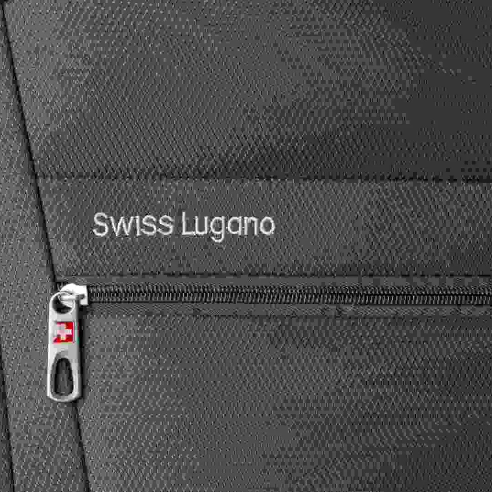 תקריב רקמת Swiss Lugano והרוכסן על מזוודה גדולה מתרחבת 28 אינץ' בד SWISS דגם LUGANO GoLite