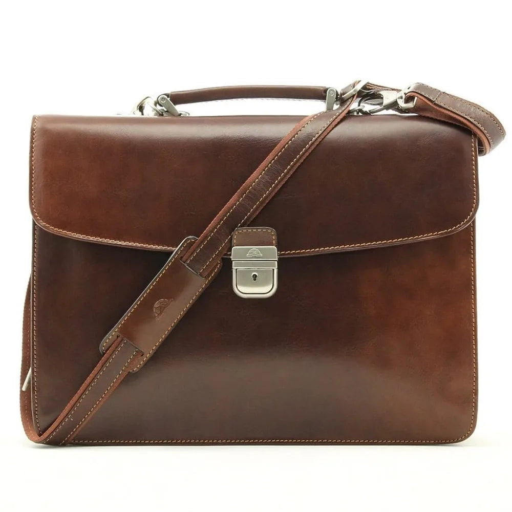 תיק עור TRUSSARDI Vittorio Roma בצבע חום עם רצועת כתף מתכווננת נשלפת, עשוי עור איטלקי אמיתי, מבט מלפנים