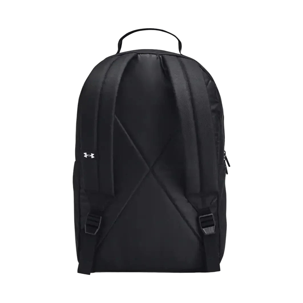 תיק גב Under Armour Loudon 25L מבט מאחור, רצועות כתף מתכוונות מרופדות ארגונומיות ורצועה עליונה לאחיזה ביד