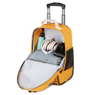 תא ראשי גדול פתוח של תיק AIR ROLL הצהוב עם מטריה, אוזניות, מכנסיים מקופלים ומצלמה לנסיעה
