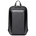 תיק גב עסקי קשיח Arctic Hunter Pro B00451 בצבע שחור עם מנעול TSA - מבט קדמי