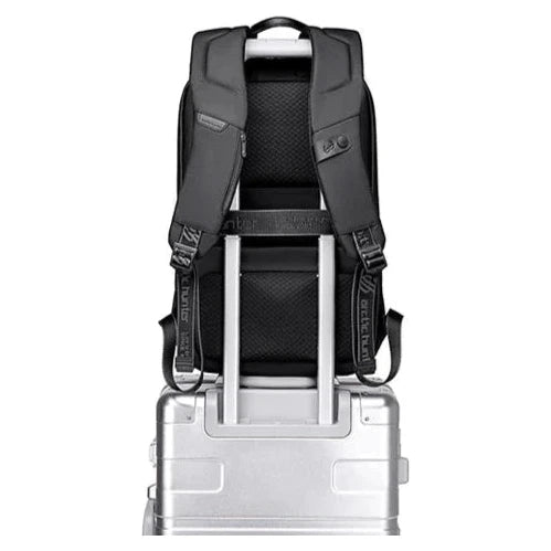תיק גב Arctic Hunter Pro B00451 - רצועת הלבשה על מזוודת טרולי לנסיעות
