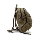 תיק גב טקטי ARMY SWISS 27 ליטר בצבע זית עם מערכת גב AurFlex מבט מהצד - Nylon 6 - בנפח 27 ליטר איכותי, המיועד למ