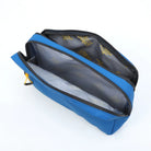 תאים פנימיים של תיק רחצה CABIN FLUX Apex Ranger, ציפוי אטום מים עם הפרדה בין פריטים יבשים ורטובים