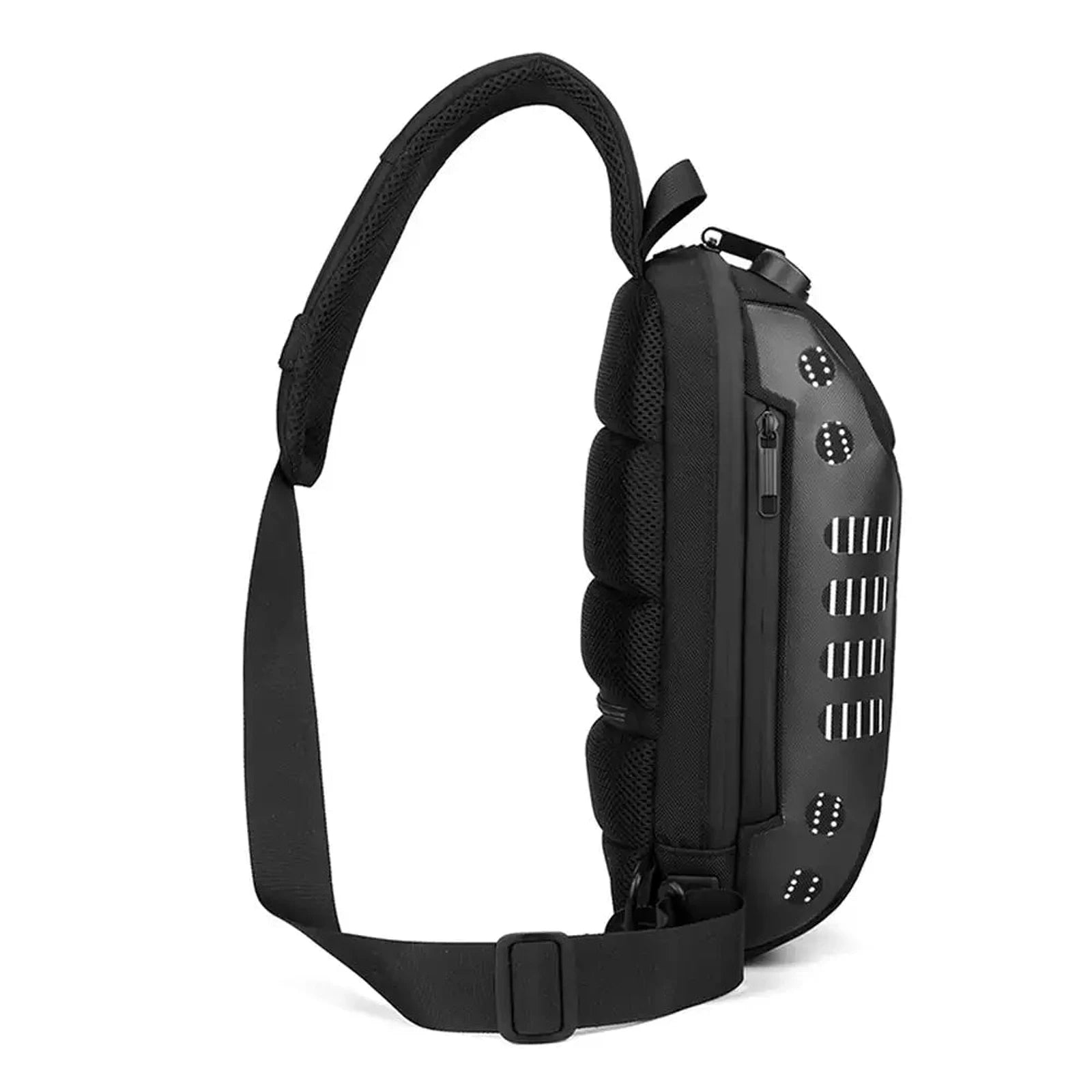 תיק קרוסבודי CABIN FLUX JetPack שחור מבט מהצד עם גב רשת מרופד ורצועה אלכסונית מתכווננת לנוחות