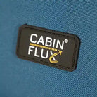 תווית גומי לוגו CABIN FLUX במזוודת Spirit C-Lite עשרים אינץ בכחול, בד Eva Composite עמיד דוחה מים