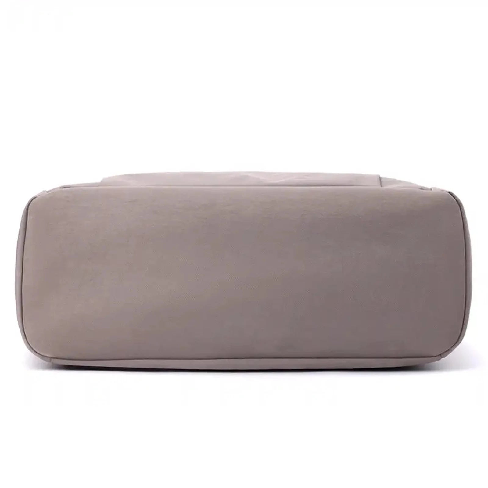 תיק צד COOLPASE דגם Carry Travel Tote מבט מלמטה עם בסיס יציב בבד אוקספורד דוחה מים, בצבע חאקי