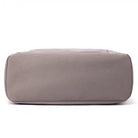 תיק צד COOLPASE דגם Carry Travel Tote מבט מלמטה עם בסיס יציב בבד אוקספורד דוחה מים, בצבע חאקי