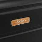 לוחית לוגו Goby London על מזוודת Vegas 29 אינץ' קלוז-אפ, מותג בריטי פרימיום, ABS פוליקרבונט