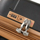 מנעול TSA מקורב על מזוודה קשיחה Goby London Vegas שחורה - עומד בתקנות התעופה הבינלאומי