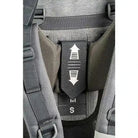 מנשא תינוק GN Adjust מנגנון כיוון Velcro לגובה הגב עם חץ עלייה-ירידה ותווית מידה S