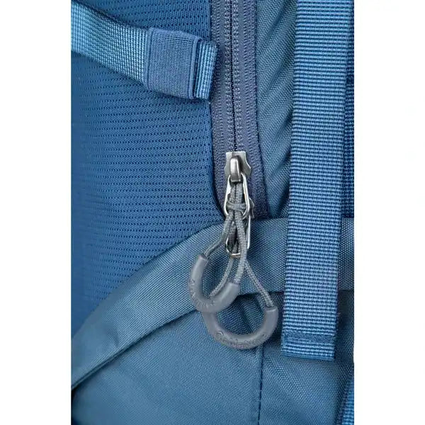 תקריב רוכסן YKK איכותי עם ידית משיכה ובד Oxford 420D עמיד של תרמיל GoNature Partner
