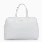 תיק נסיעות Kate Hill Bloom Overnight Tote בצבע לבן, מבט חזיתי עם ידיות נשיאה כפולות ולוגו זהב
