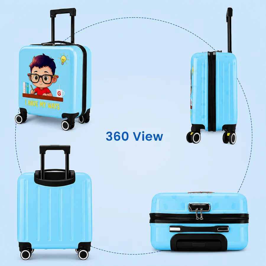 מבט 360 מעלות על מזוודת ילדים קשיחה RollyBear 18 אינץ' דגם SMARTY בצבע תכלת - מלפנים, מהצד, מאחור ומלמעלה
