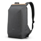 תיק גב Kingsons Travel Light KS3207W למחשב נייד בצבע אפור כהה, רוכסן נסתר נגד גניבות ושקע USB, מבט זווית
