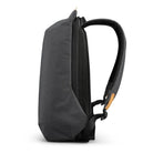 תיק גב Kingsons Travel Light KS3207W למחשב נייד בצבע אפור כהה, פרופיל צד עם רצועות כתף ארגונומיות