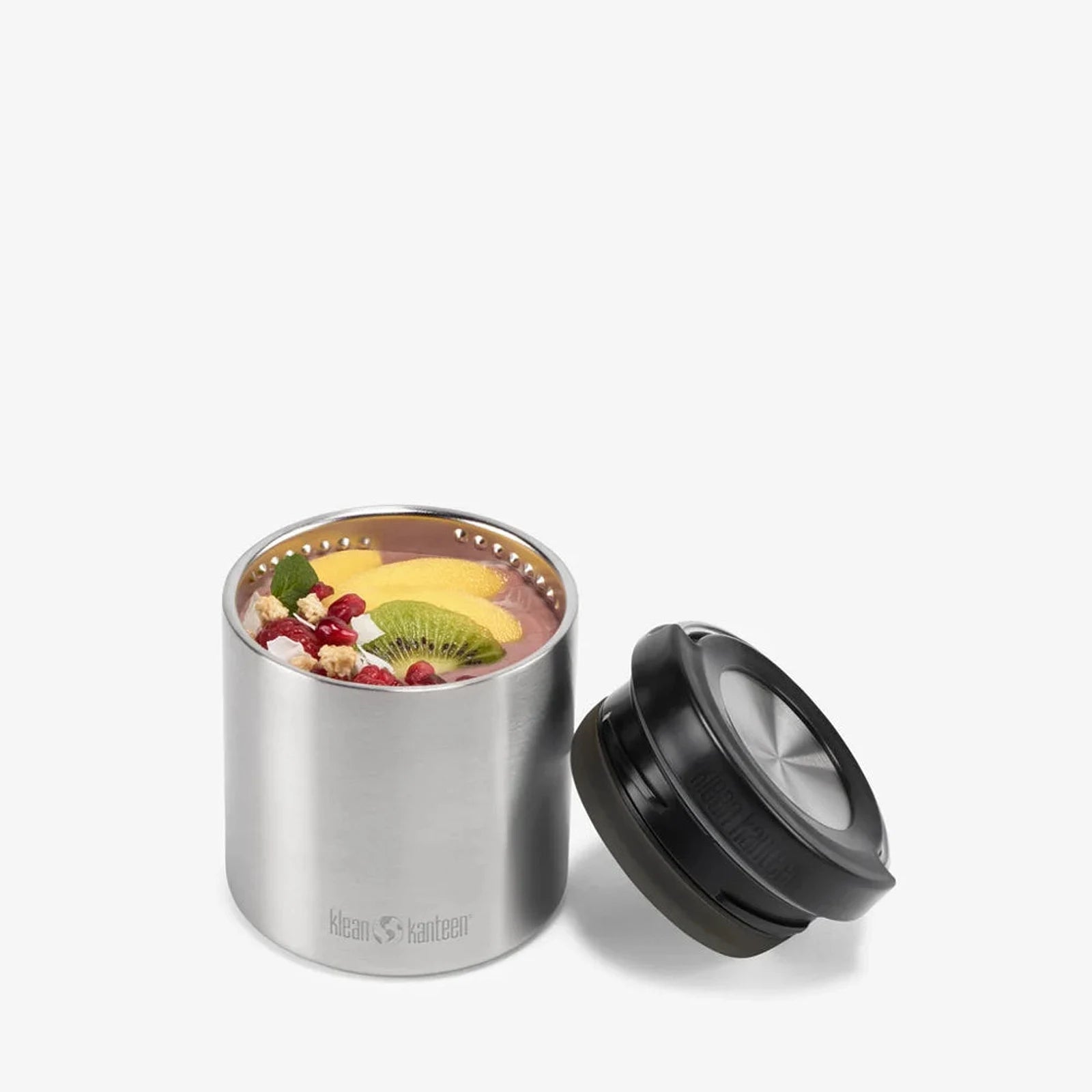 מיכל מזון Klean Kanteen נירוסטה 237 מ"ל פתוח עם פירות טריים, מכסה TK Closure נפרד בצד
