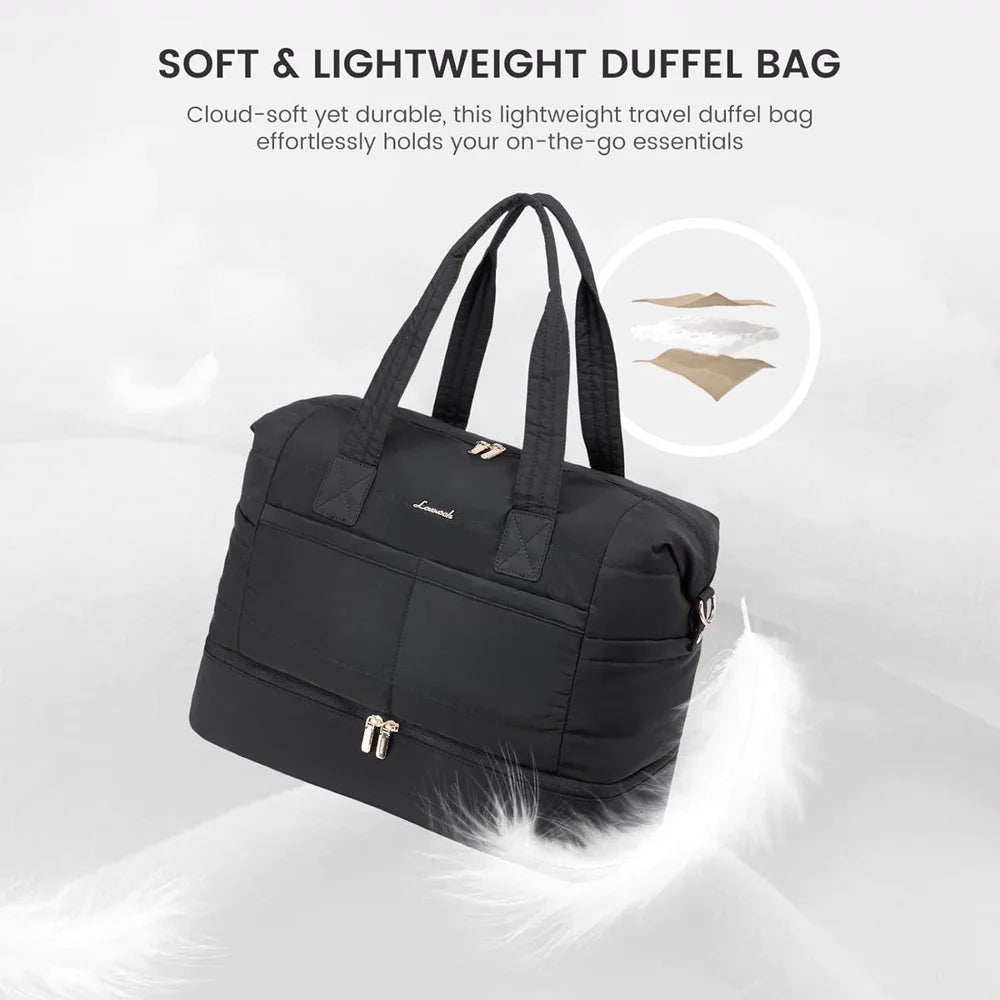 תיק נסיעות LOVEVOOK Travel Flex 40L בצבע שחור, קל משקל עם תא נעליים תחתון, מבט מזווית על רקע לבן