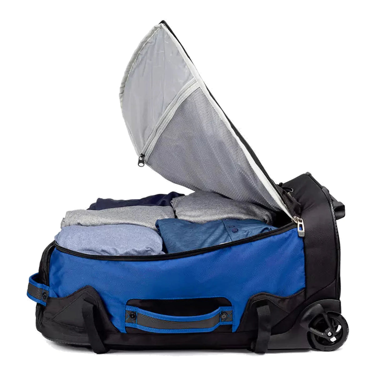 דאפל Outdoor Revolution Base Camp PRO 1200D בצבע כחול פתוח, תא ראשי של 105 ליטר עם בגדים ארוזים