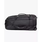 תיק דאפל Outdoor Revolution Base Camp PRO 1200D במבט צד אופקי עם גלגלי PU שקטים ורגלית קשיחה תחתונה