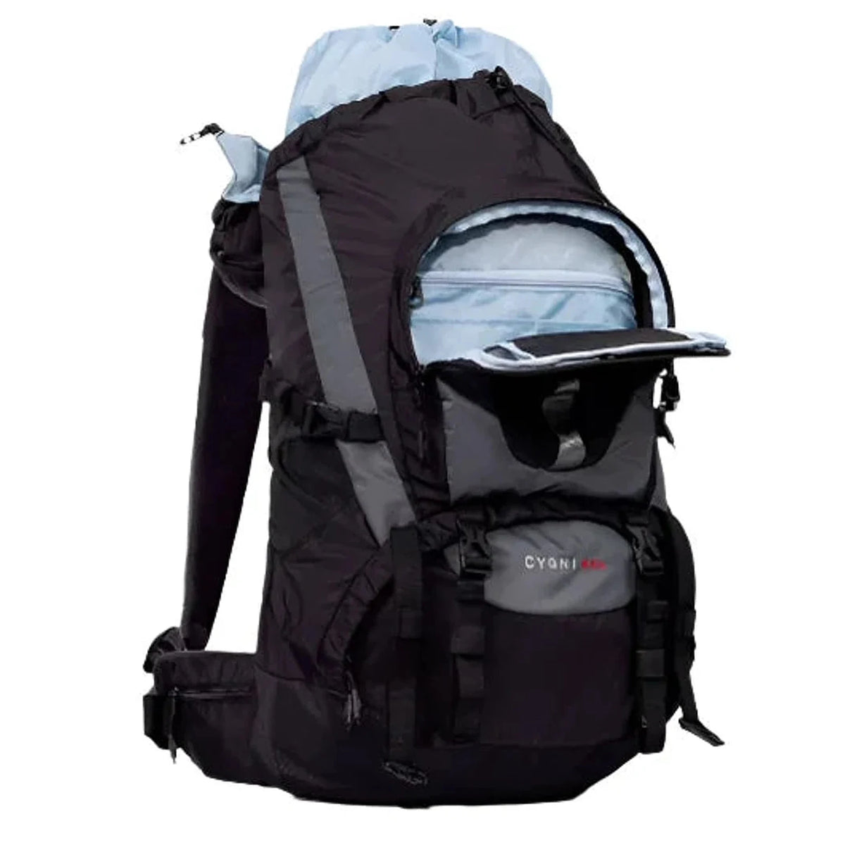 תרמיל טיולים 45 ליטר Outdoor Revolution Cygni בצבע שחור עם תא קדמי פתוח ומחיצה פנימית הניתנת להסרה, מבט תא פתוח