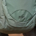 תרמיל יום Outdoor Revolution Fuji 24 בנפח 24 ליטר, תקריב של לוגו Outdoor Revolution על בד פוליאסטר 600D עמיד במים