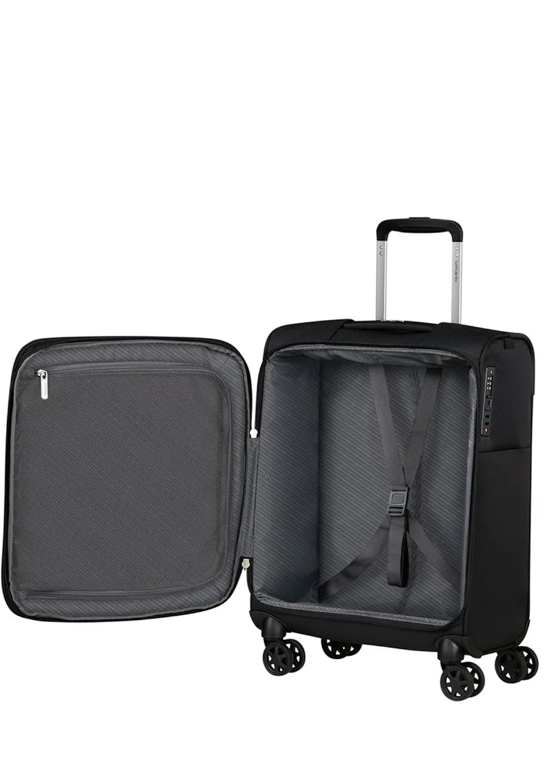תא פנימי פתוח במזוודת עליה למטוס Samsonite Base Breeze עם רצועות אלסטיות ובטנה אנטיבקטריאלית, מבט על הפנים הפתוח
