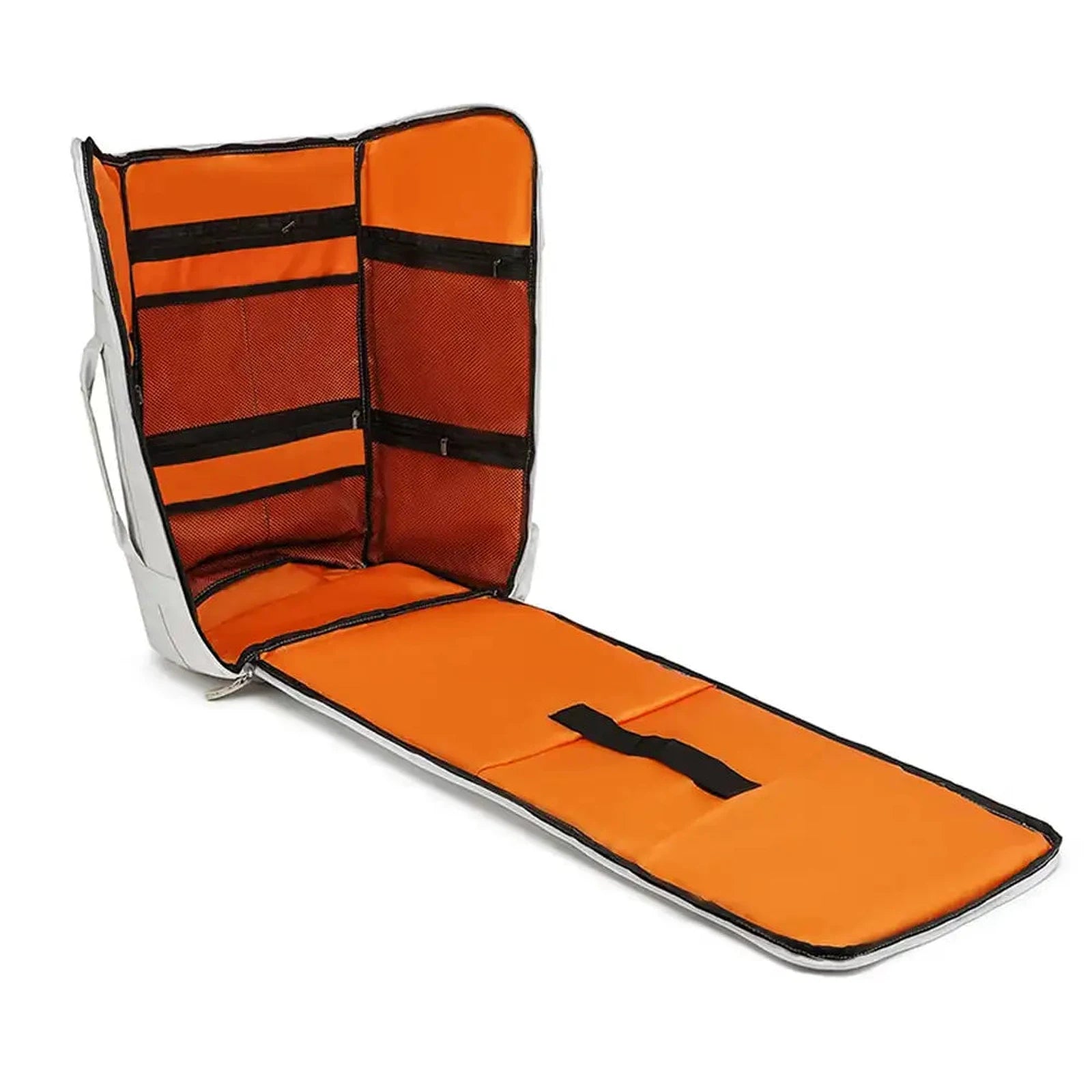 תיק עליה SanTiaoRen SkyPack 42L פתוח בפתיחה מלאה עם תאי רשת פנימיים ורצועות קיבוע להגנה על בגדים
