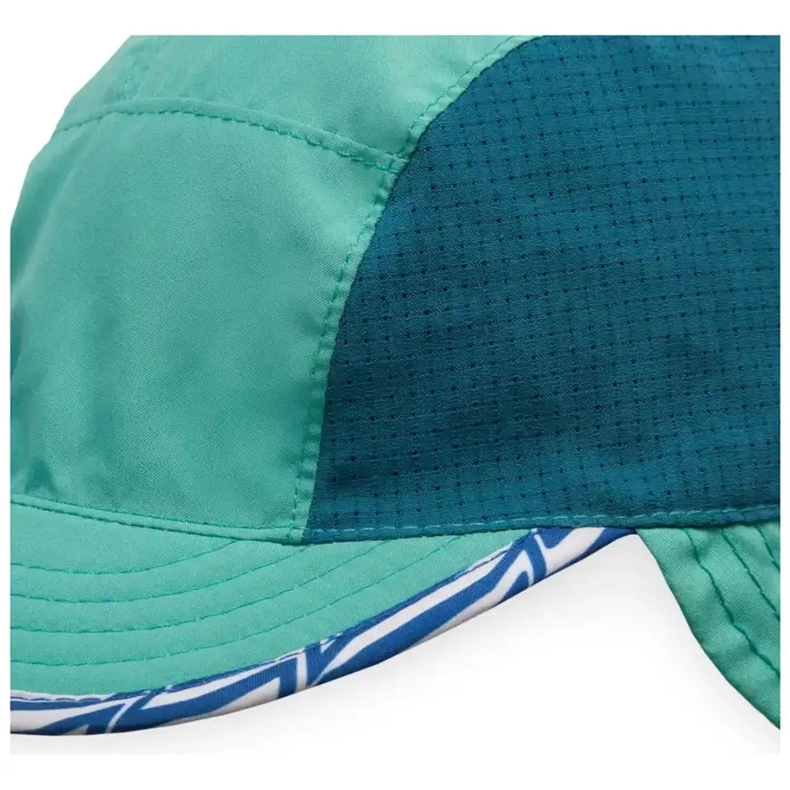 כובע שמש לתינוקות SunFlip Cap - תקריב פאנל רשת נושם בצד