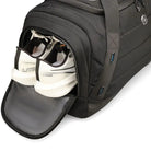 תיק חדר כושר SwissDigital BLADE 45L עם תא נעליים ייעודי מנדף ריח להפרדה מהתכולה הראשית, זווית צד פתוחה