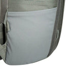 תרמיל יום טקטי Tatonka EDC Pack 30 BC בצבע זית, תקריב על כיס תחתון בד קורדורה 500D