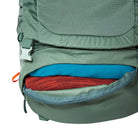 תרמיל טיולים TATONKA Pyrox 45+10 בצבע ירוק, תצוגת כיס אחסון קדמי עם תא חיצוני לציוד זמין