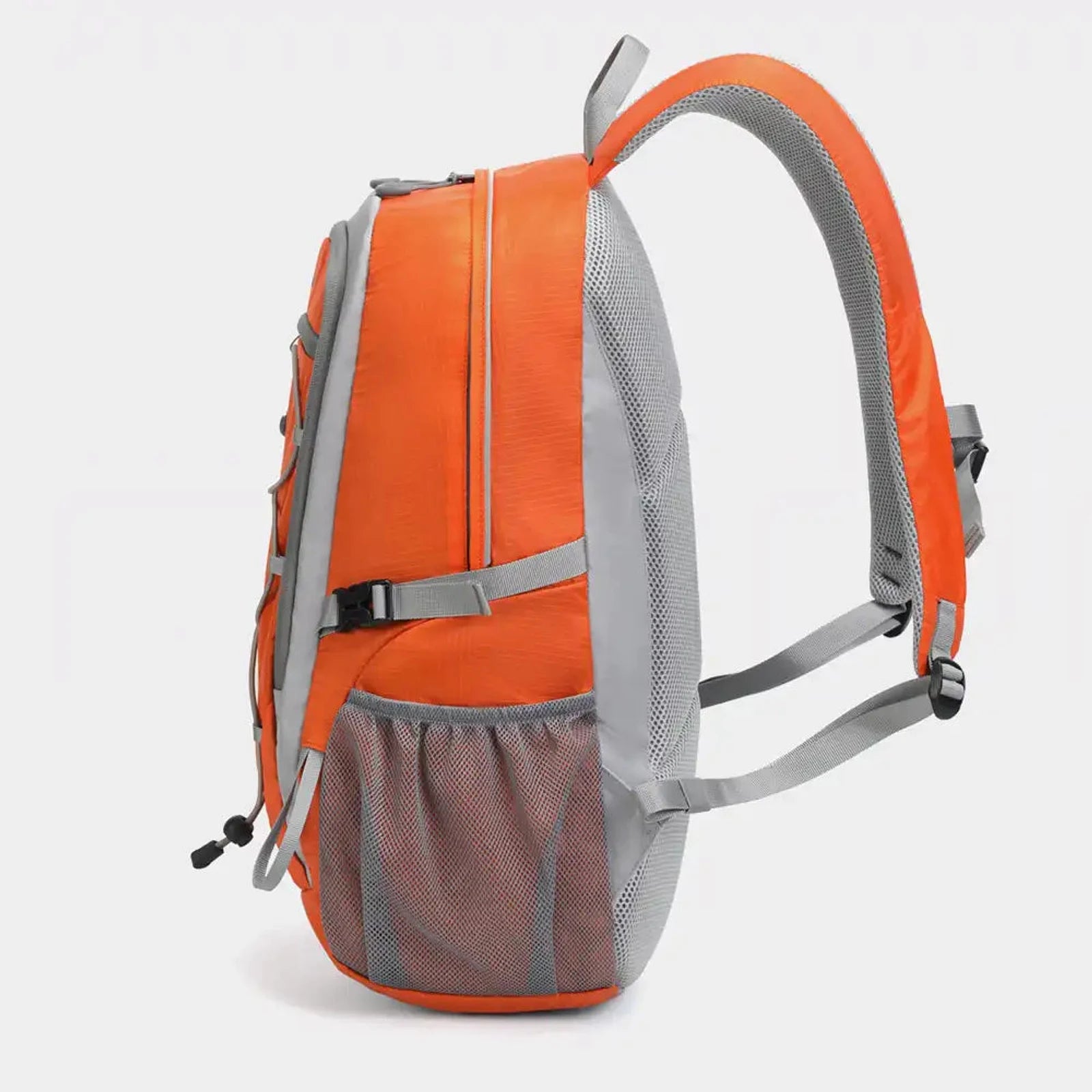 תרמיל Tigernu Casual Sport T-B9500 בצבע כתום, כיס צד מרשת לבקבוק מים ועומק 20 ס"מ, מבט מהצד