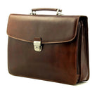 תיק עור ברידג' לגבר TRUSSARDI דגם Vittorio Roma בצבע חום, עשוי עור איטלקי אמיתי, מבט בזווית תלת ממדית