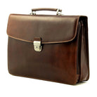 תיק עור ברידג' לגבר TRUSSARDI דגם Vittorio Roma בצבע חום, עשוי עור איטלקי אמיתי, מבט בזווית תלת ממדית