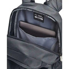 התא הפנימי המרופד למחשב נייד בתיק הגב Under Armour Hustle Lite 26L אפור