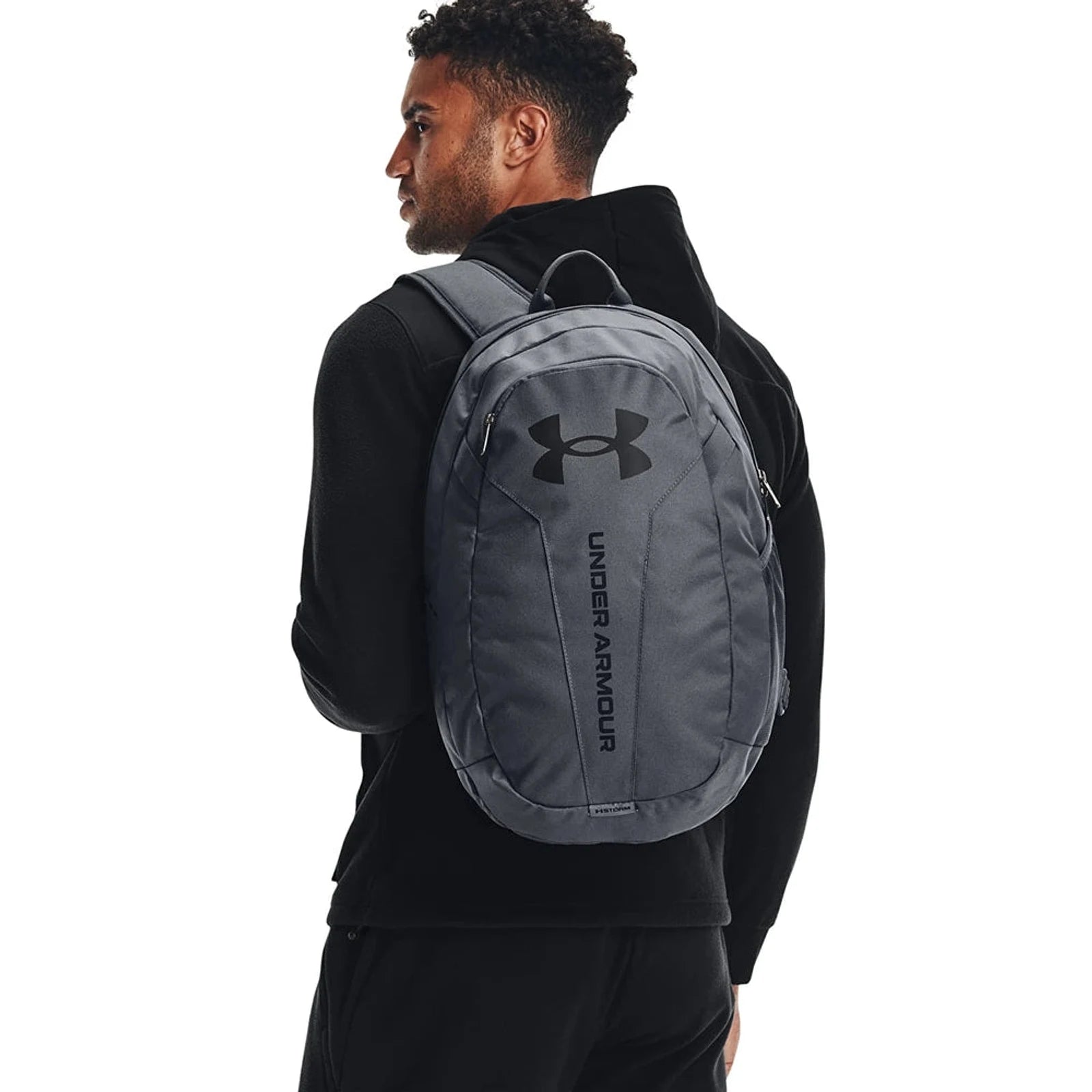 תיק גב Under Armour Hustle Lite 26L אפור נישא על הגב