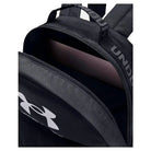 תיק גב Under Armour Loudon 25L בצבע שחור, צילום סטודיו מהחזית עם תא קדמי לחפצי ערך