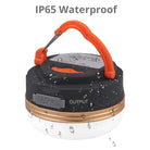פנס קמפינג Widesea בתקן עמידות IP65 עם טיפות מים על גוף ה-ABS השחור, מבט עליון צמוד
